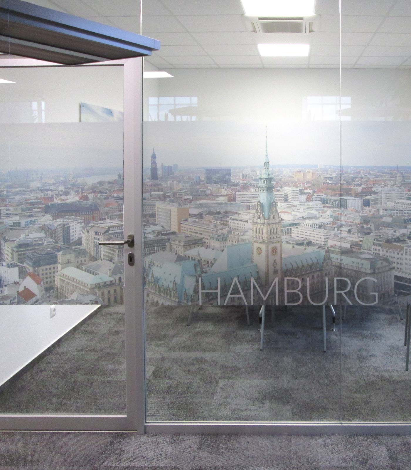Glasdekorfolie mit einem Bild von Hamburg
